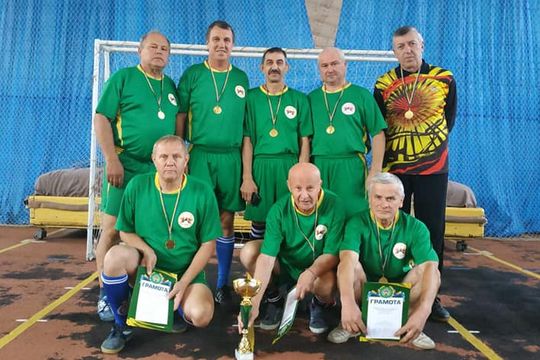 Ветерани Жмеринського району стали переможцями з футзалу