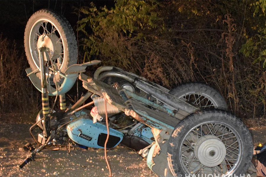 Смертельна аварія на Вінниччині. Загинули водій та пасажир мотоциклу (ФОТО)