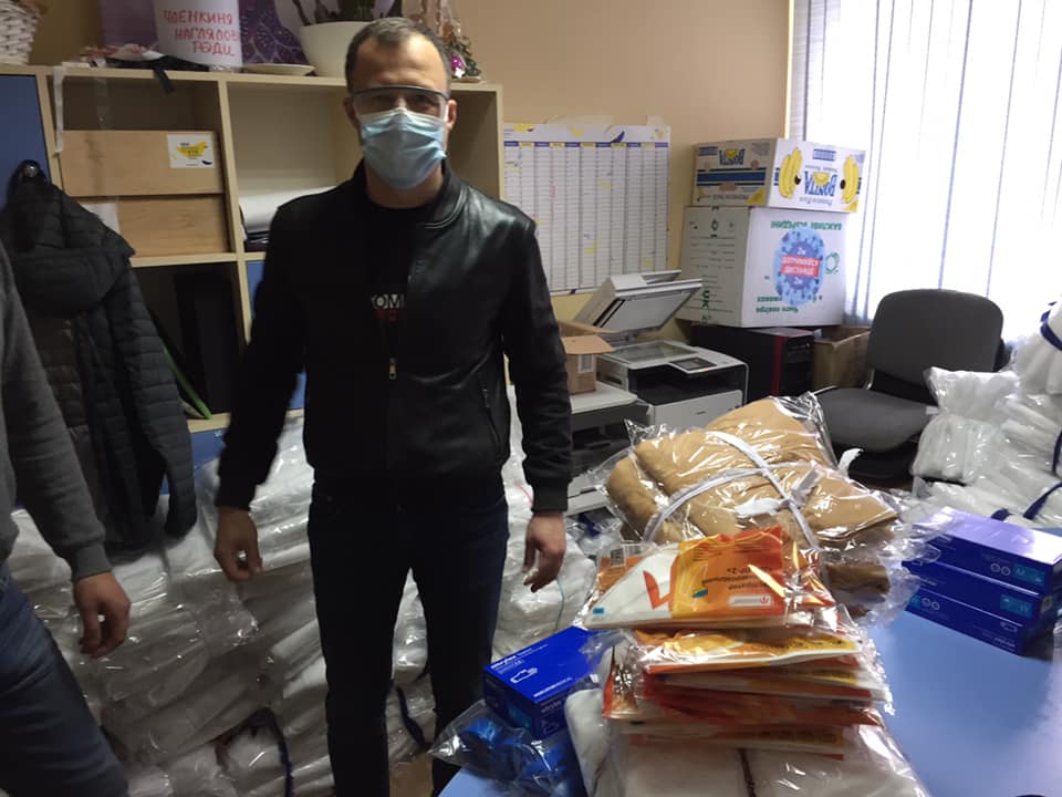 На Вінниччині фонд “СтопВірус” передав допомогу для 3 лікарень області