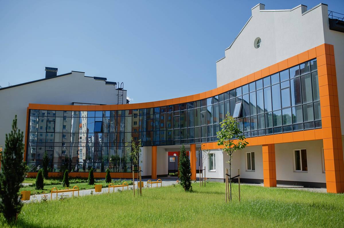 Нова школа на Поділлі вже готова відчинити двері вінницьким школярам (ВІДЕО)