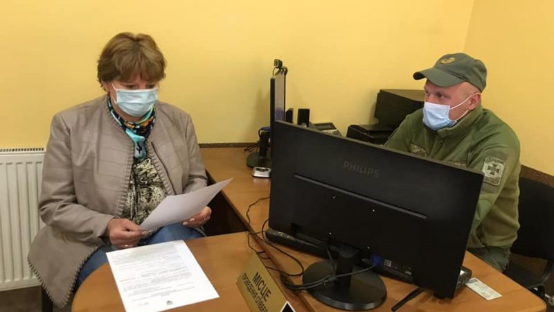 На Вінниччині прикордонники виявили фальшиві ПЛР-тести у громадян Молдови