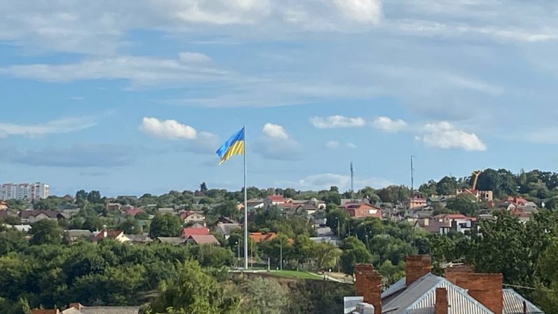 Над Вінницею знову замайорів прапор України