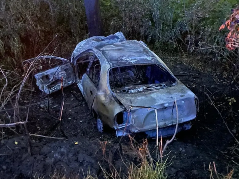 На Вінниччині трапилось смертельна ДТП: авто злетіло в кювет та загорілося