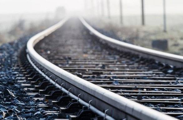 На Вінниччині 29-річний чоловік вискочив на залізничну колію, де на нього наїхав тепловоз