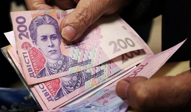 Пенсіонерку з Вінниччини обікрали на 75 тисяч гривень