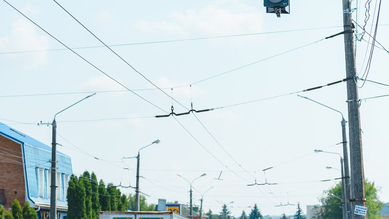 У Вінниці встановили світлофор на переході до ринку «Привокзальний»