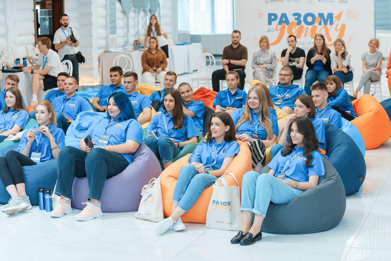 У Молодіжній літній школі «Разом до успіху» навчаються вінничани та  молодь з різних областей України
