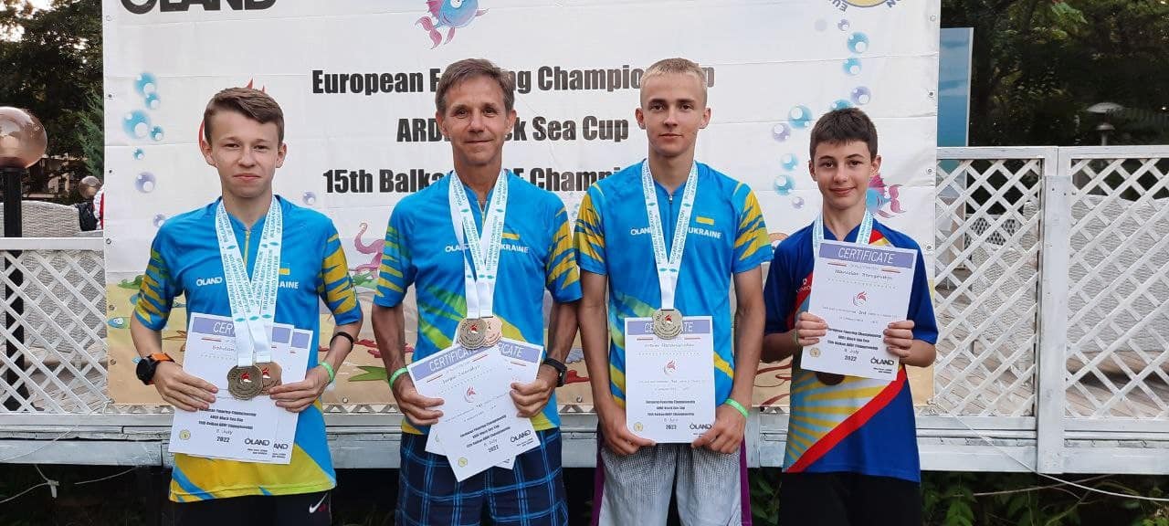 Вінницькі спортсмени досягли високих результатів на змаганнях зі спортивної радіопеленгації у Болгарії