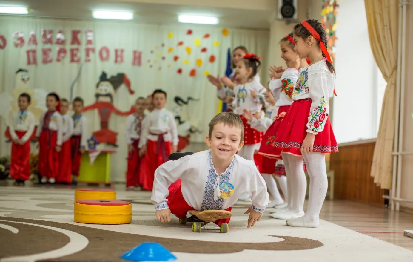 У Вінниці в закладах дошкільної освіти проходили спортивні перегони «Перші кроки» під гаслом «Нащадки козацької слави»
