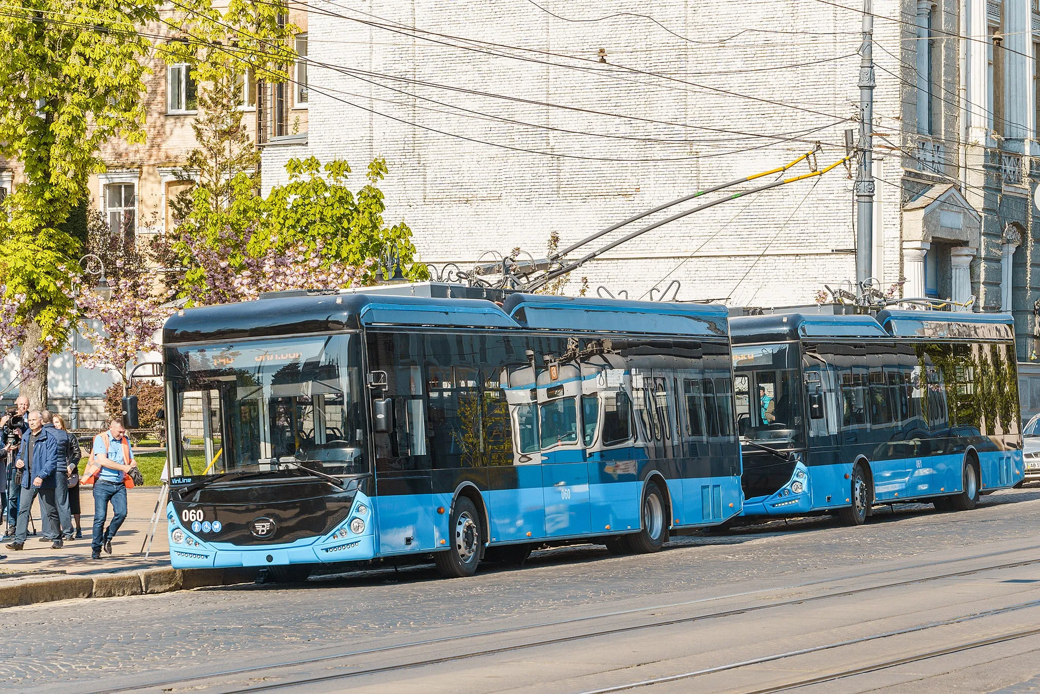 У Вінниці на маршрути 14 А та 14 Б випустили нові тролейбуси «VinLine»