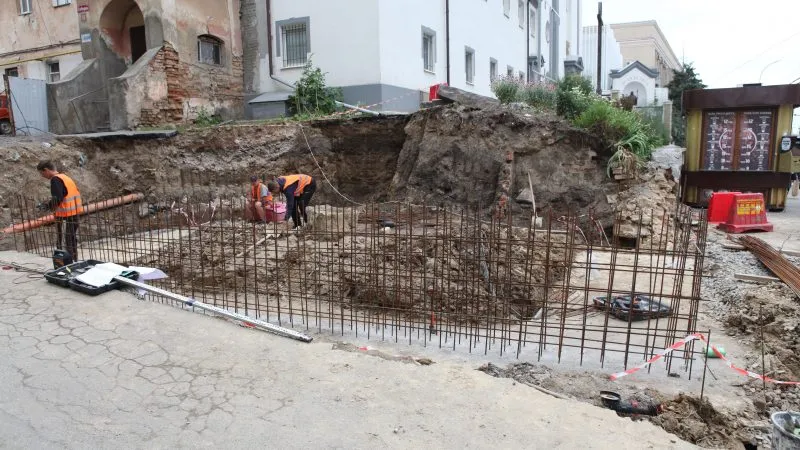 У Вінниці триває капітальний ремонт відправної точки Шляху святого Якова