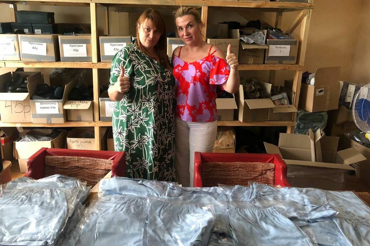Український бренд одягу Sleeper передав вінницькому шпиталю першу партію спеціальної білизни для поранених захисників України