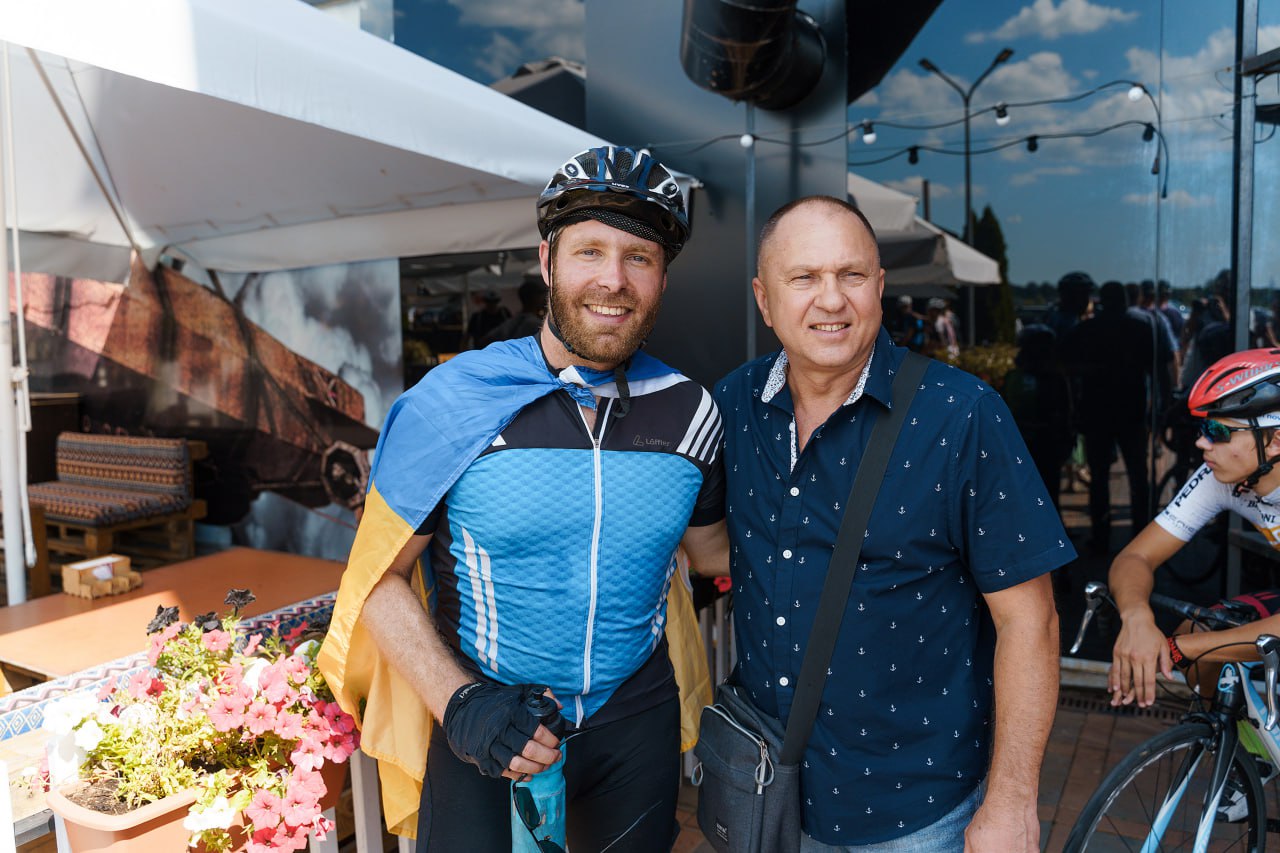 Під час благодійного велозаїзду до Вінниці завітав німецький журналіст Мішель Мертен