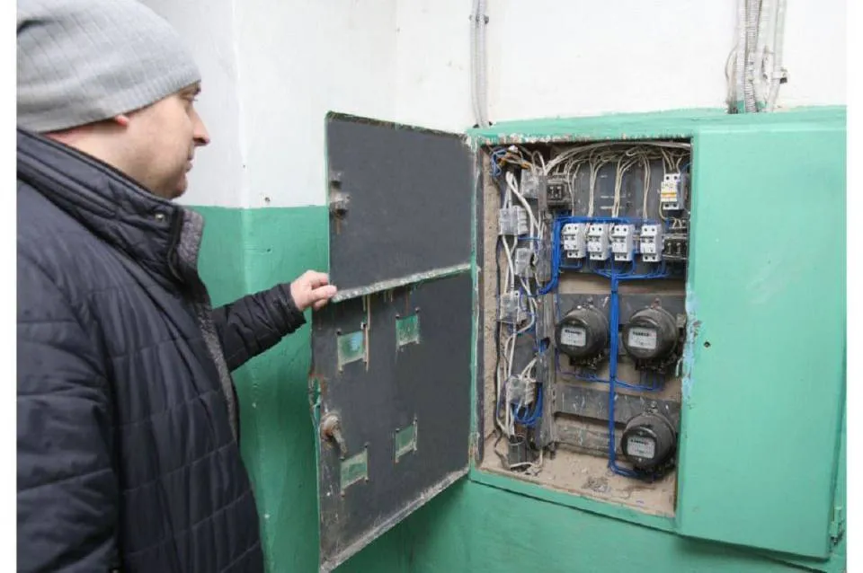 У Вінниці збільшили кількість капітальних ремонтів систем електропостачання багатоквартирних будинків