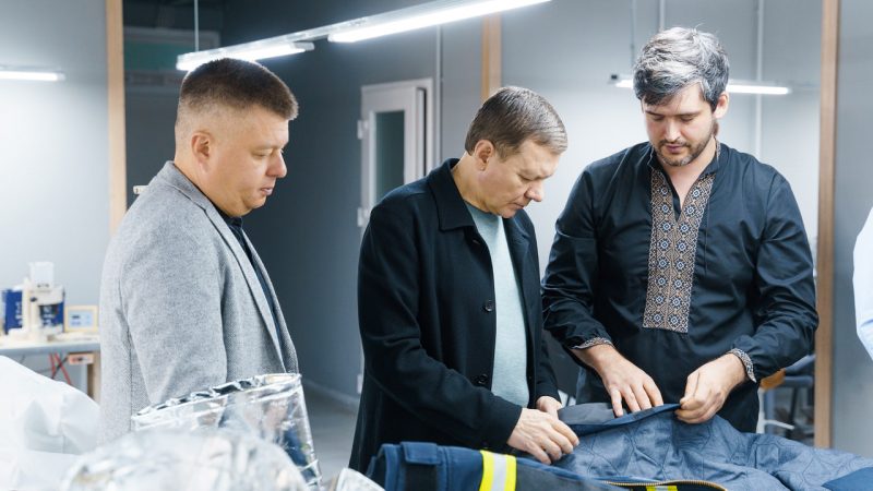 Сергій Моргунов побував на підприємстві “Пірена”, де шиють спецодяг для надзвичайників