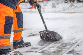 У Вінниці ОСББ рекомендують укласти договір на розчищення снігу з підрядними організаціями