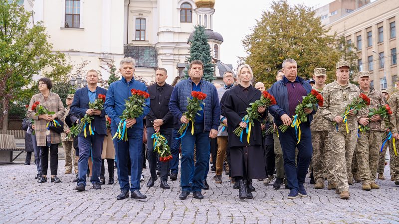 Вінничани вшановують Небесну Сотню і загиблих героїв російсько-української війни