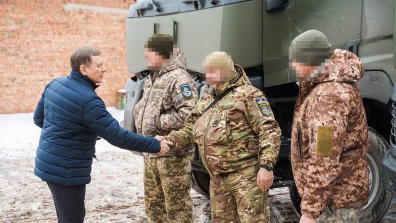 Міжрегіональний координаційний гуманітарний штаб передав два паливозаправники 59-й ОШБр імені Якова Гандзюка