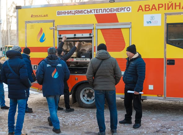 Вінниця направляє до Києва ремонтні бригади тепловиків