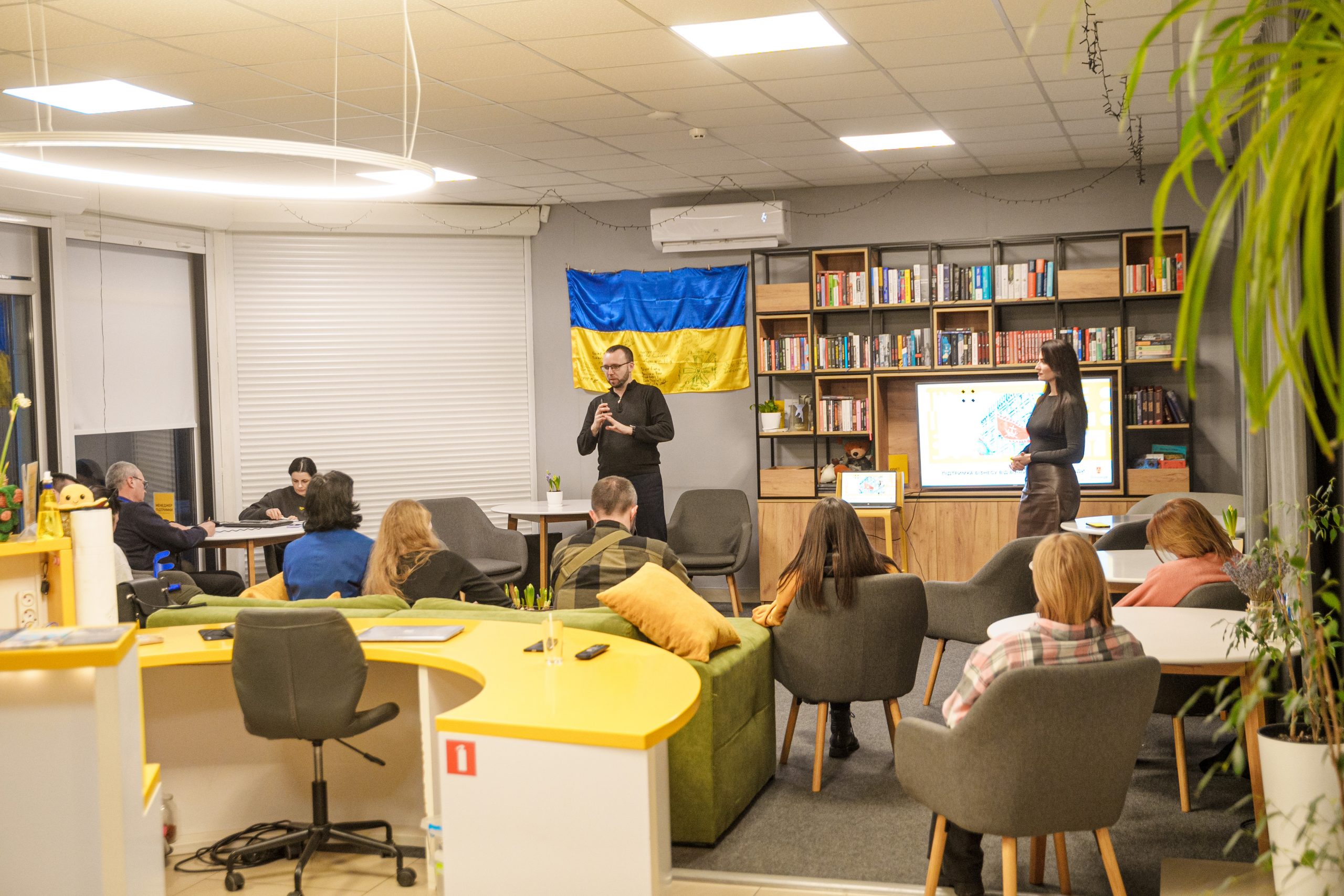 Зустріч з ветеранами та членами їхніх родин присвятили можливостям отримання ваучерів і підтримки власного бізнесу