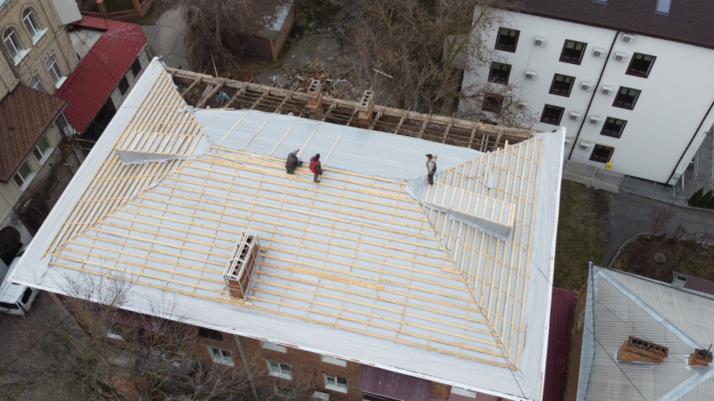 У Вінниці протягом року планують відремонтувати півсотні дахів багатоповерхівок