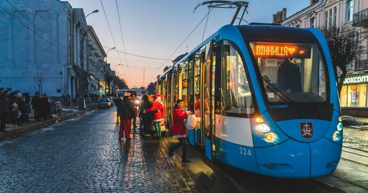 У Вінниці з 11 травня міська рада відновила роботу громадського транспорту, кафе та підприємств