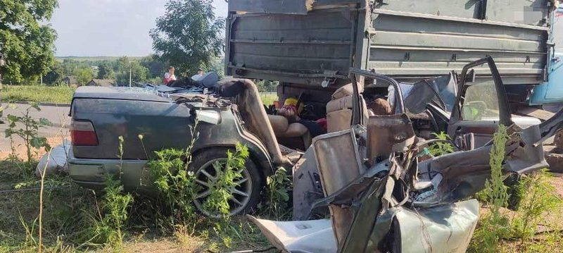 ДТП на Вінниччині: загинув водій із сином, ще одна дитина у лікарні