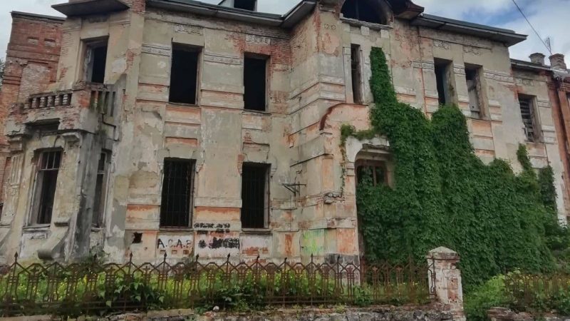 Вінничанка створила петицію, в якій пропонує міській раді виділити кошти на реставрацію «Шоколадного будинку»