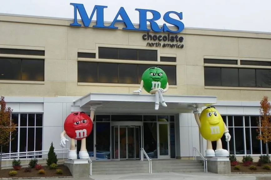 Американська компанія Mars зупиняє свою діяльність в Росії