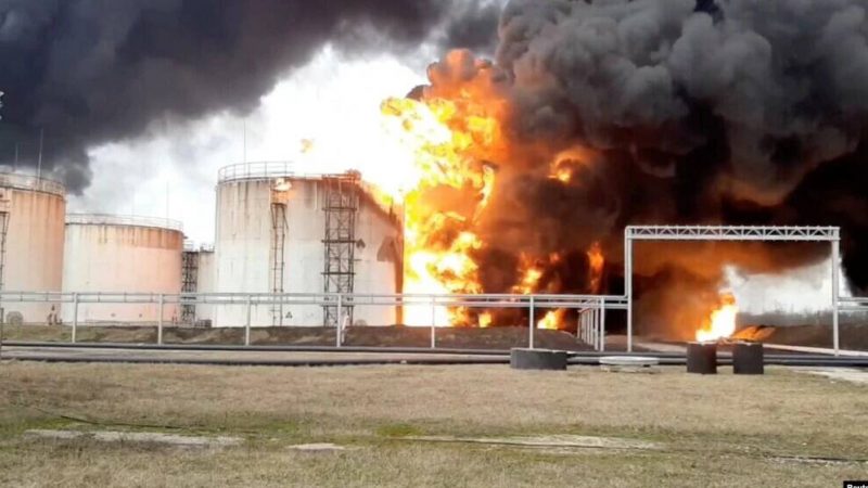 У російському Брянську спалахнула пожежа на нафтобазі