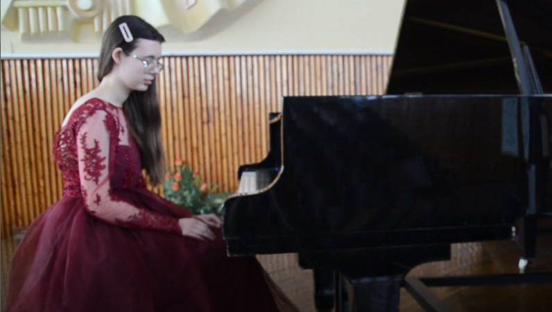Учениця Вінницької дитячої музичної школи №2 виступила в Австрії на підтримку України