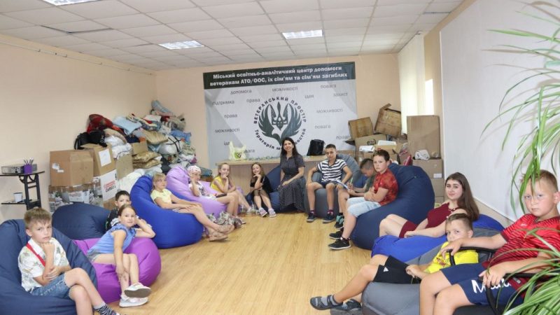 Відділ молодіжної політики Вінницької міської ради та Вінницька молодіжна рада організували зустріч у Центрі допомоги ветеранам АТО/ООС