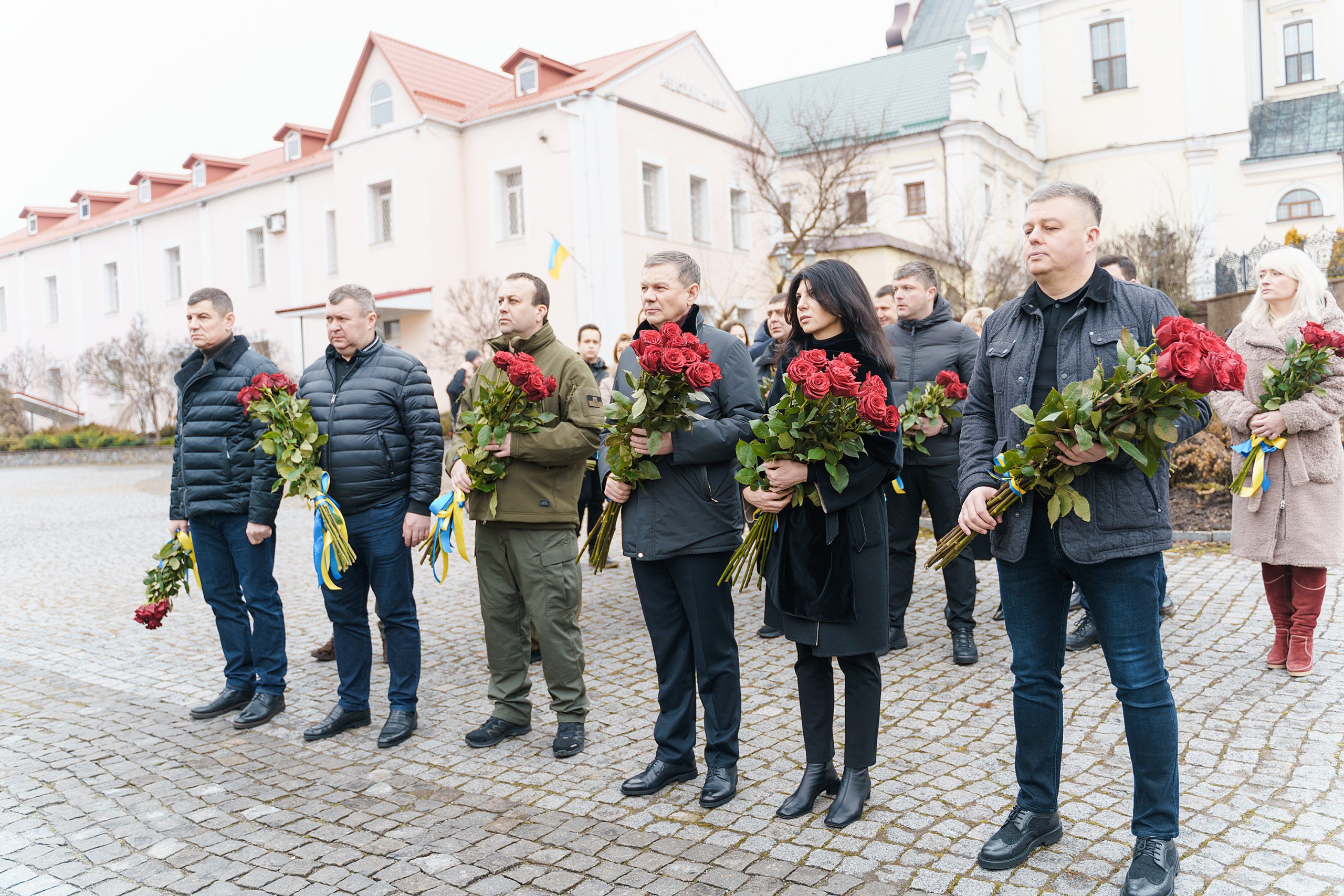 У Вінниці у День Соборності України покладанням квітів вшанували подвиг Героїв