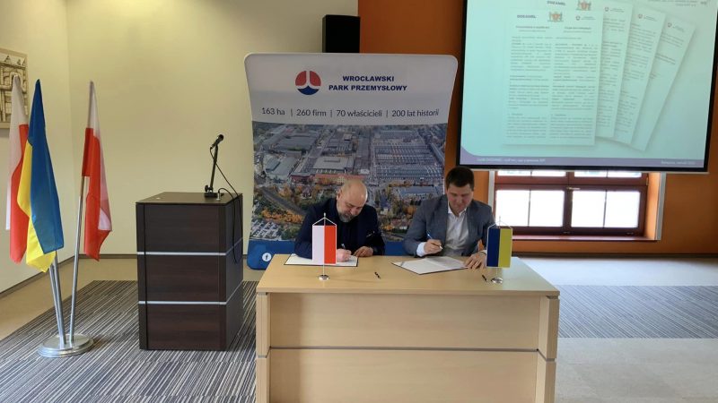У Польщі підписали Угоду про співпрацю між Вінницькою міською радою та Вроцлавським індустріальним парком