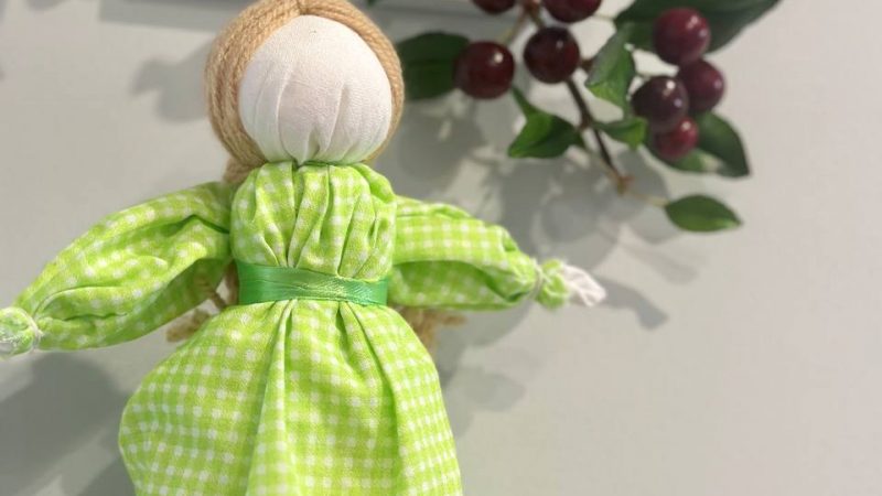 Великодні писанки і ляльки-мотанки: майстер-класи від BYVI у квітні