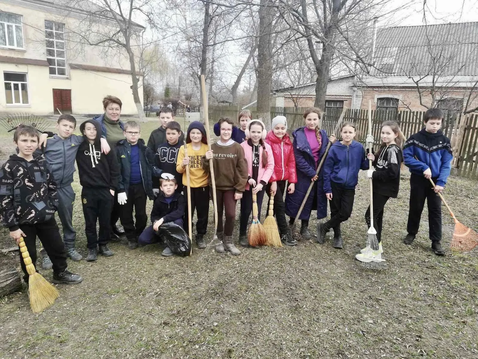 За два тижні толоки у Вінницько-Хутірському окрузі прибрали понад 30 локацій