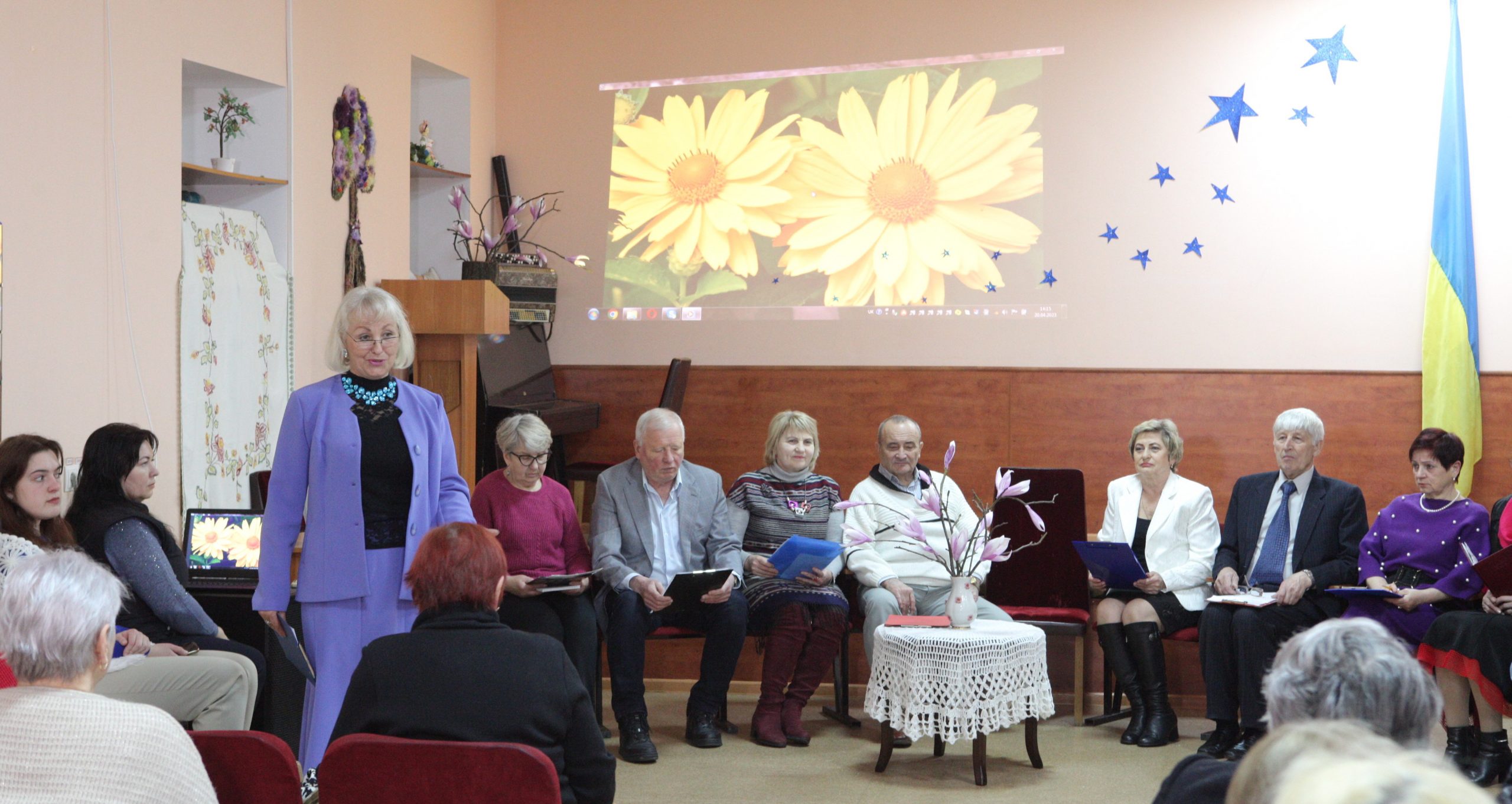 Українськими та польськими віршами відзначили День поезії у міському Терцентрі