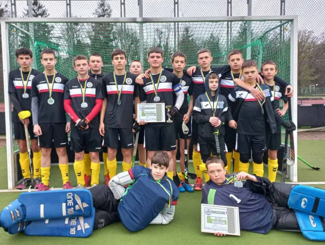 Команда Вінницької МДЮСШ № 1 посіла друге місце на чемпіонаті України з хокею на траві