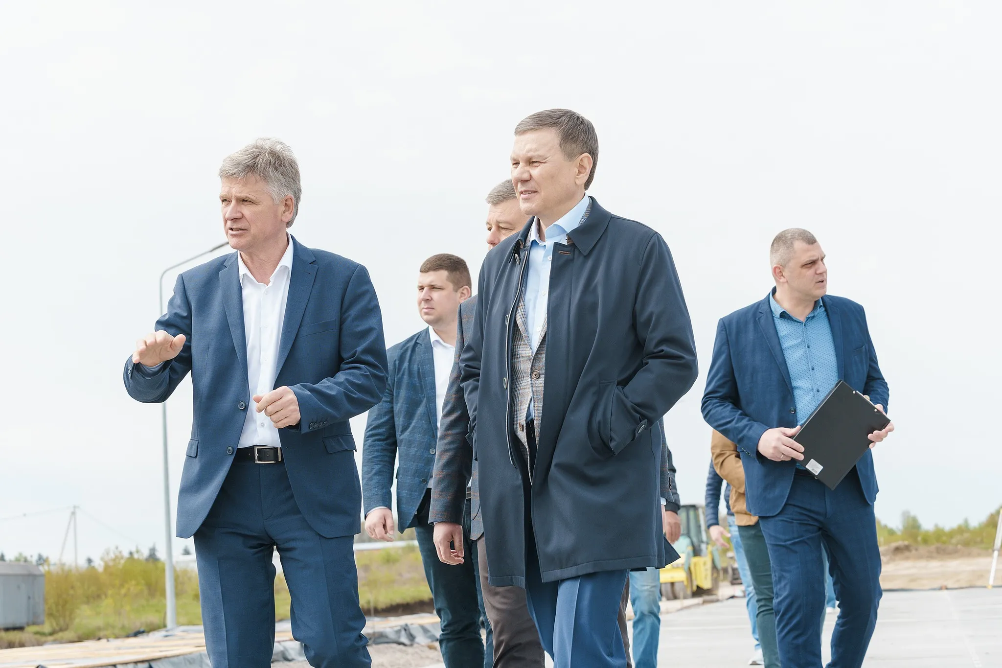 У Вінниці будують першу бетонну дорогу – до індустріального парку: Сергій Моргунов побував на об’єкті