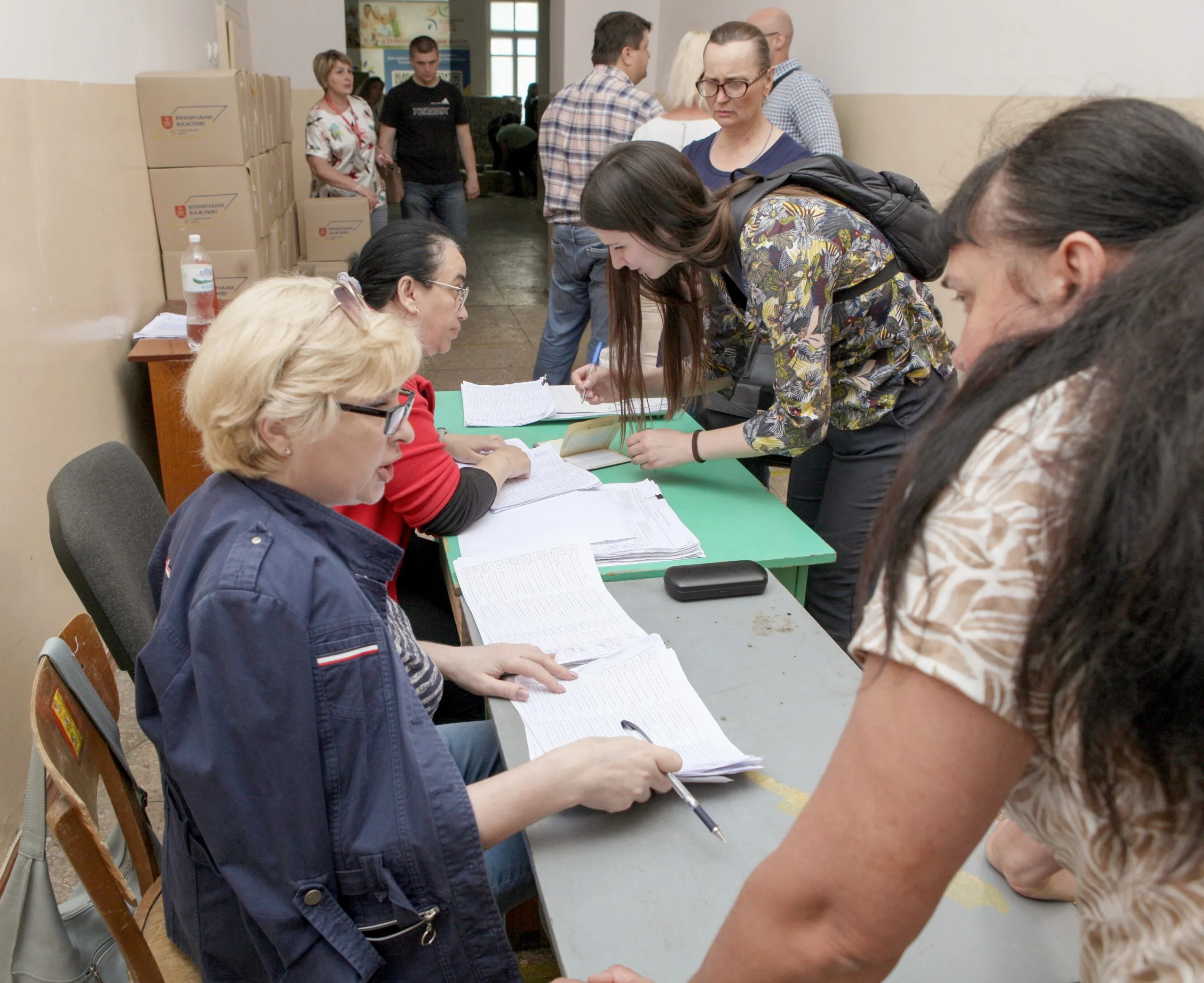 Сім’ям Захисників та Захисниць у Вінниці продовжують роздавати продуктові набори