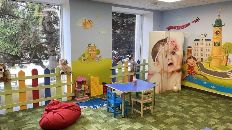 У Прозорих офісах Вінниці запрацювали дитячі кімнати