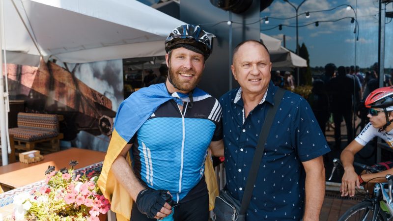 Під час благодійного велозаїзду до Вінниці завітав німецький журналіст Мішель Мертен