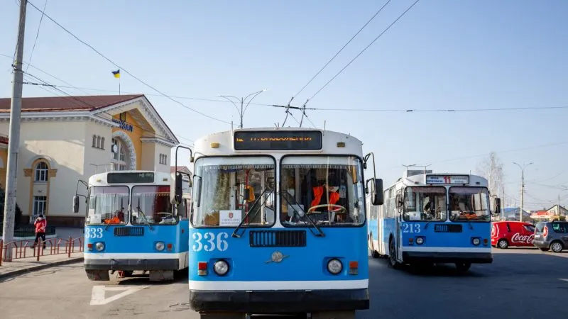 До уваги містян: У Вінниці тимчасово внесуть зміни у рух громадського транспорту за деякими маршрутами