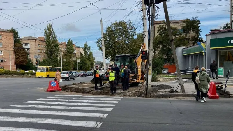 У Вінниці Німецьке товариство міжнародного співробітництва (GIZ) фінансує проєкт, який допоможе зробити простір на вул. Театральній зручним для всіх