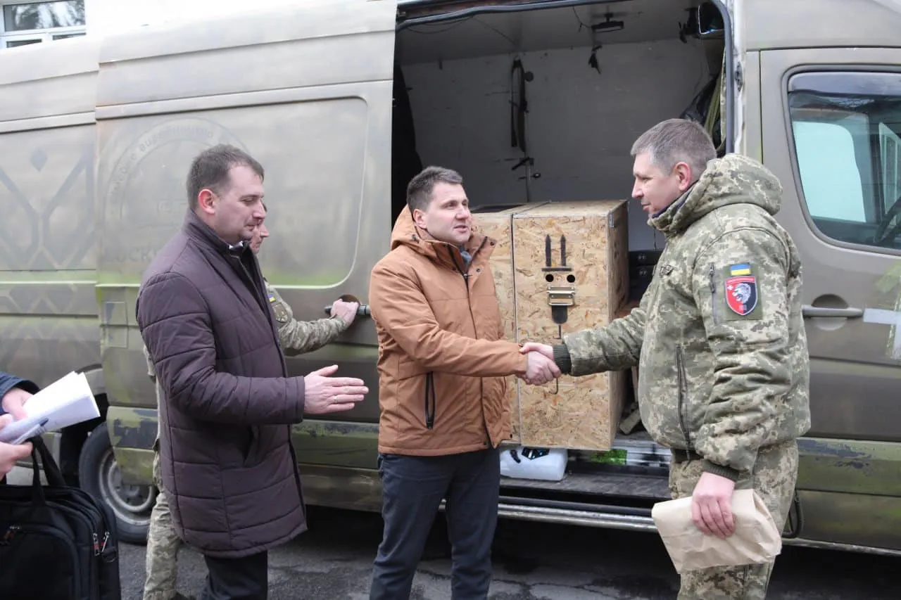 З Вінниці на схід відправили 10 потужних дронів та авіаційний комплекс