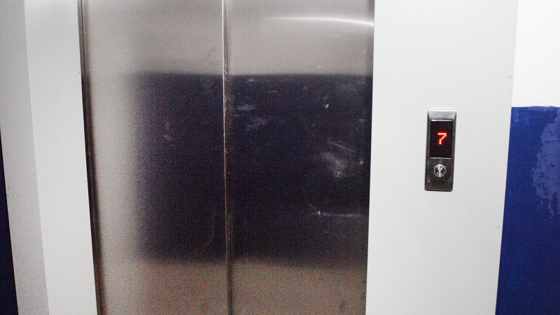 У Вінниці в будинку на Келецькій, 124 встановили новий ліфт