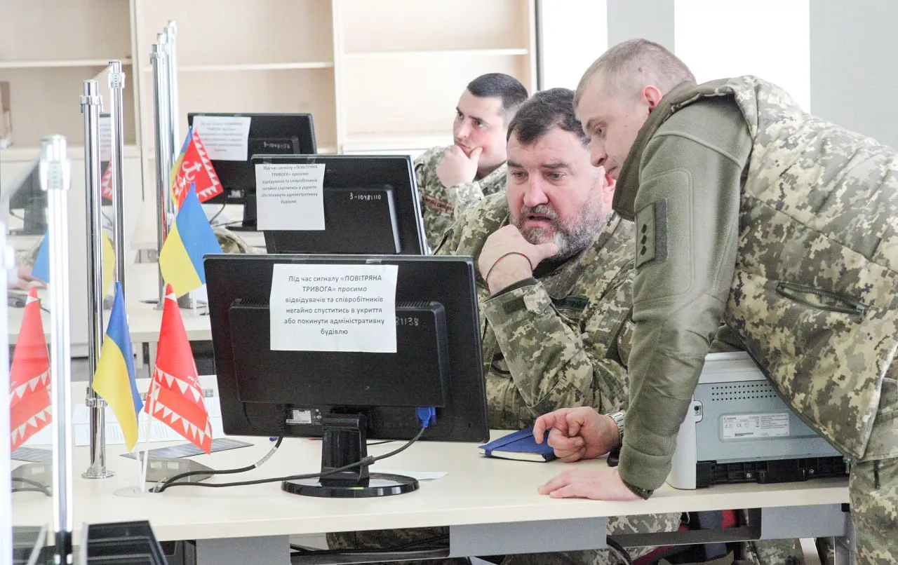 Перші в Україні Муніципальні центри рекрутингу запрацювали у Вінниці