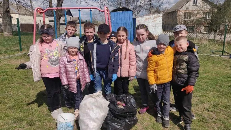 Понад сотню жителів Вінницько-Хутірського округу на вихідних долучились до весняної толоки