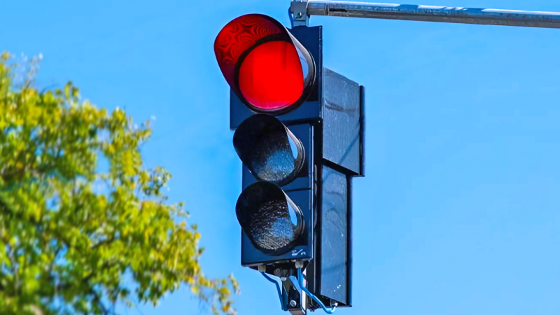 У Вінниці на перехрестях планують замінити блоки безперебійного живлення світлофорів