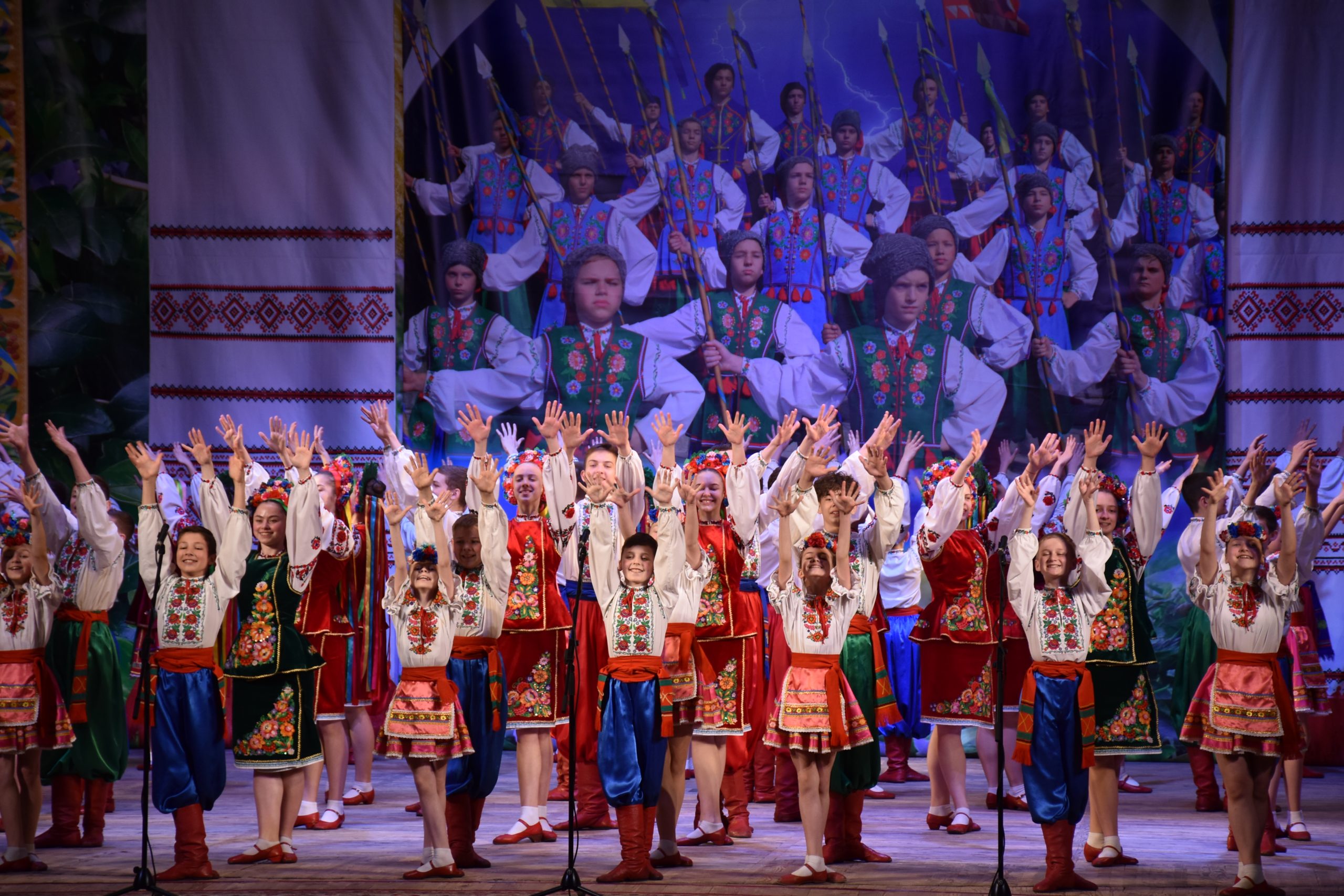 Відгримів фестиваль дитячої творчості «Барвінкове кружало»